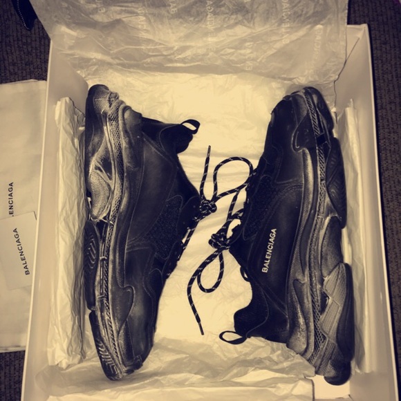 balenciaga triple s black 45